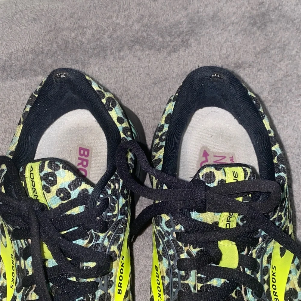 🪿 Brooks Adrenaline GTS 21 running shoes 'Run Wild' leopard print! - Picture 4 of 7